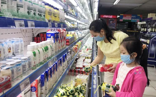 Nhiều đơn vị kinh doanh đồng loạt mở cửa mùng 2 Tết