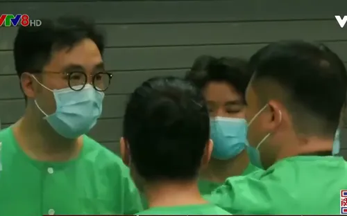 Hong Kong (Trung Quốc) bắt đầu tiêm vaccine ngừa COVID-19