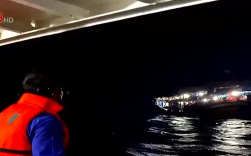 Cứu nạn thành công 40 ngư dân Quảng Nam trên biển