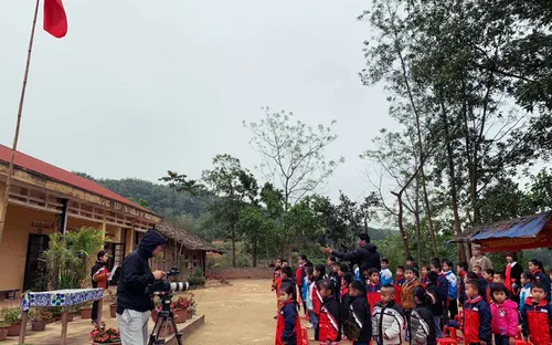 Tổ quốc trong tim chính thức lên sóng (7h30, 11/4, VTV1)