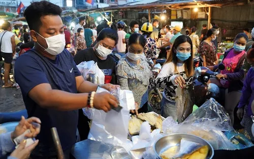 Người dân vẫn tìm cách vào trung tâm Phnom Penh bất chấp lệnh phong tỏa