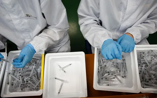 Ống tiêm cải tiến giúp Hàn Quốc đẩy nhanh tiến độ tiêm chủng