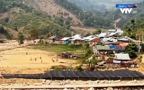 Cám cảnh vừa thoát nghèo lại tái nghèo