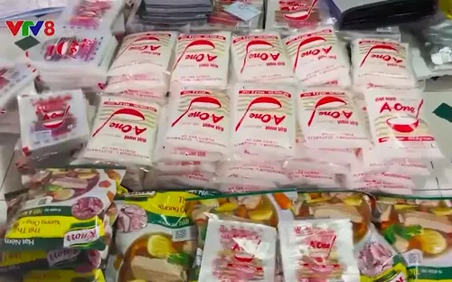 Đà Nẵng: Phát hiện đường dây làm giả mì chính, hạt nêm