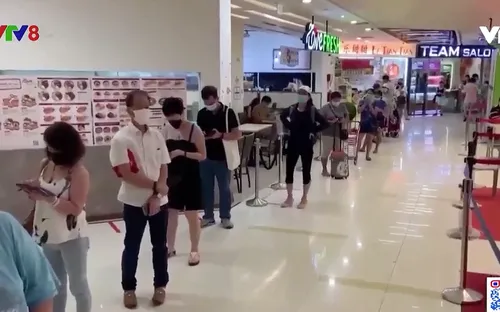 Singapore nới lỏng giãn cách
