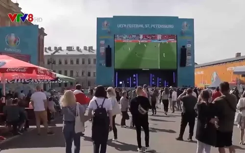 Nga đóng cửa khu vực dành cho người hâm mộ Euro vì gia tăng ca nhiễm mới