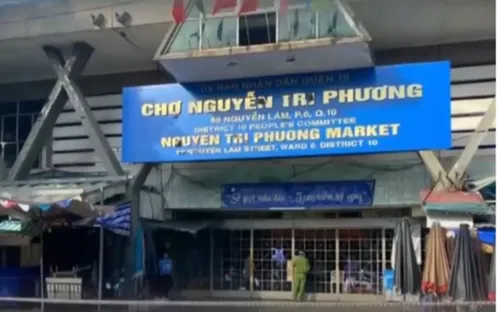 Phong tỏa tạm thời chợ Nguyễn Tri Phương quận 10 do có ca Covid 19.