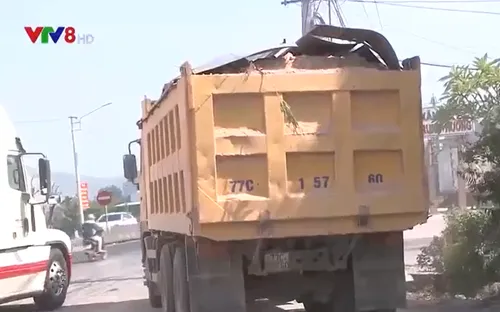 Bình Định tăng cường xử lý xe quá khổ, quá tải