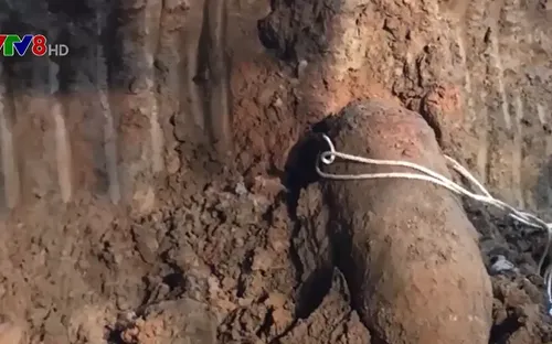 Quảng Bình: Phát hiện bom khi thi công đường sắt