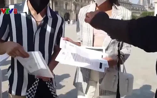 Pháp áp dụng thẻ sức khỏe từ ngày 1/8