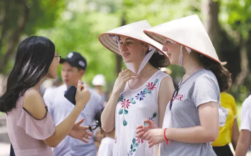 Việt Nam lọt top 10 quốc gia, vùng lãnh thổ thân thiện nhất thế giới 2021