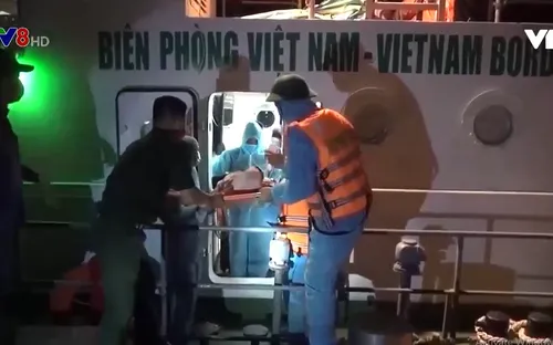 BĐBP Quảng Trị cứu nạn 7 thuyền viên