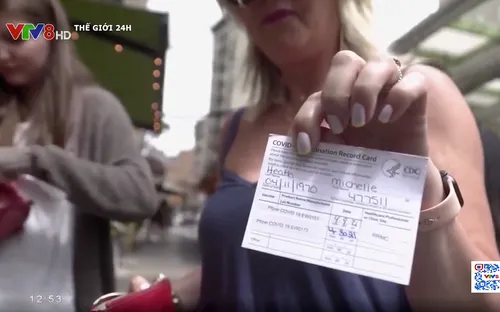 Mỹ truy tố dược sĩ bán "hộ chiếu vắc-xin" giả