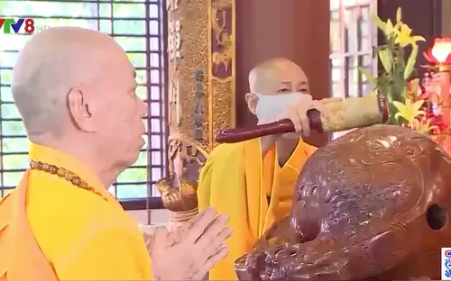 Không khí Lễ Vu Lan trong nhà chùa tại Huế