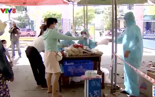Đà Nẵng thí điểm bán hàng lưu động tại khu dân cư bị phong toả