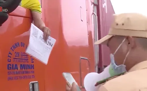 Bình Định tăng cường quản lý vận tải hàng hoá qua địa bàn