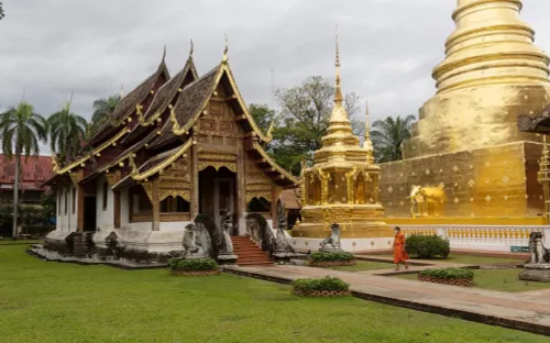 Thái Lan tạm dời lịch đón du khách tại các thành phố lớn