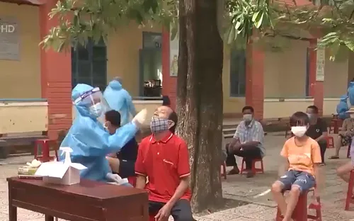 Số ca mắc mới lập đỉnh, Đà Nẵng bắt buộc F0 cách ly tại nhà