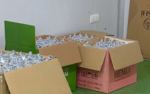 Liên tiếp thu giữ mỹ phẩm, thực phẩm chức năng không rõ nguồn gốc dịp cuối năm