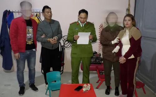 Triệt phá tụ điểm mua bán ma túy dưới hình thức "Boong ke"