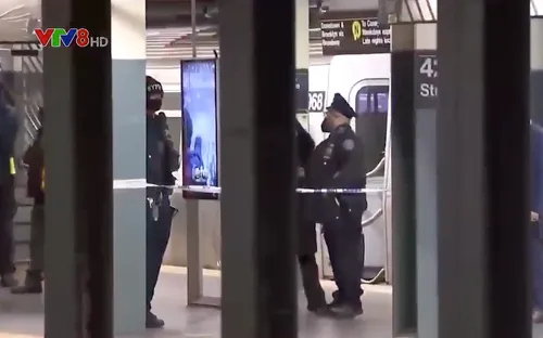Người phụ nữ gốc Á tử vong vì bị xô vào đoàn tàu ở New York