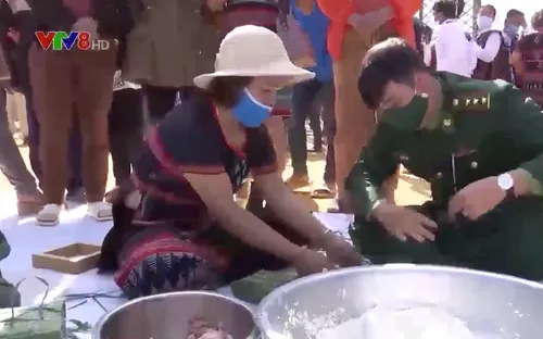 "Xuân Biên phòng - Ấm lòng dân bản"