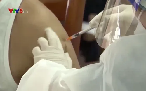 Đà Nẵng nỗ lực hoàn thành tiêm phủ mũi 3 vaccine ngừa COVID-19 trong quý I/2022