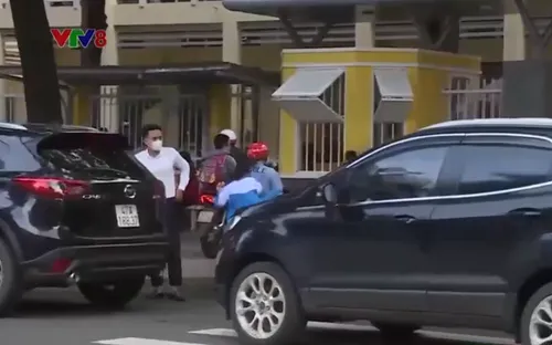 Đắk Lắk: Ùn tắc giao thông nơi trường học