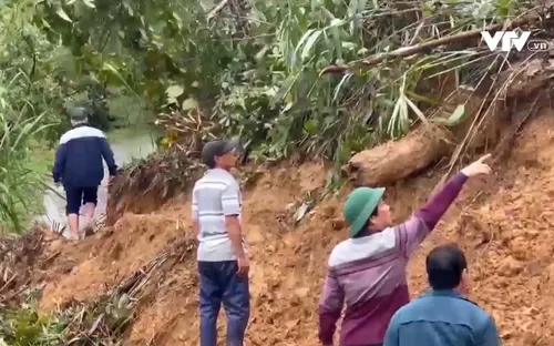 Sạt lở gây cô lập hàng trăm hộ đồng bào Xê Đăng ở Quảng Nam