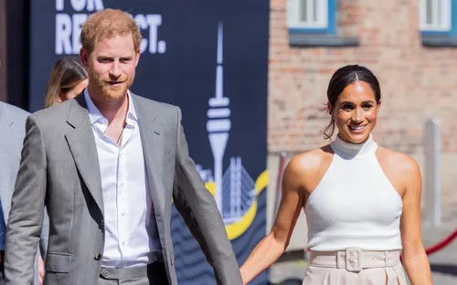 Phim tài liệu của vợ chồng Harry - Meghan bị tạm dừng vô thời hạn