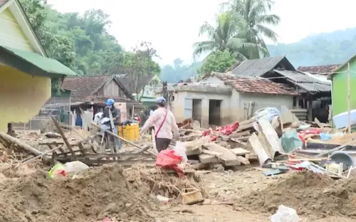 Nghệ An: Cuộc sống người dân huyện Kỳ Sơn nhiều khó khăn sau lũ