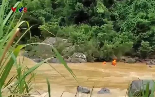 Quảng Nam: Tìm thấy thi thể người bị nước cuốn trôi khi vượt sông Bung