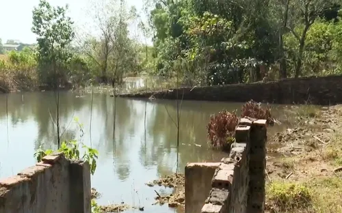 Dự án ‘dậm chân tại chỗ’, nhà cửa nhiều hộ dân xuống cấp, ngập nước