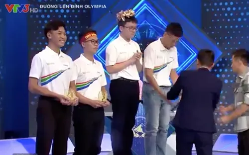 Đường lên đỉnh Olympia 23: Nam sinh Hải Dương có cú lội ngược dòng ngoạn mục