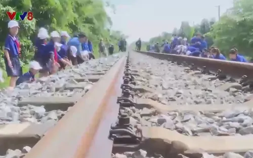 20 năm  mô hình tự quản "Đoạn đường ông cháu cùng chăm"