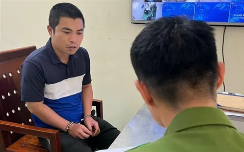 Khen thưởng tập thể, cá nhân phá án nhanh vụ giết người trên đường Hoàng Hoa Thám