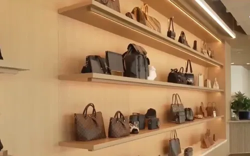 Ngành công nghiệp thời trang "quay vòng"