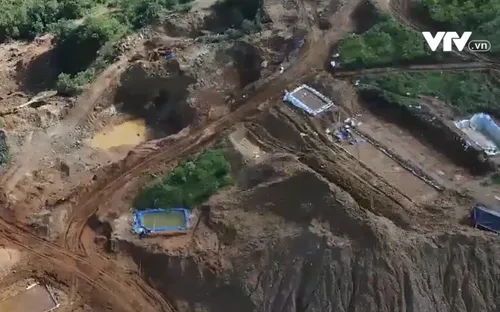 Quảng Nam: Tái diễn “vàng tặc” cày nát núi Bồng Miêu