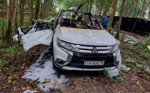 Ô tô phát nổ, lái xe tử vong