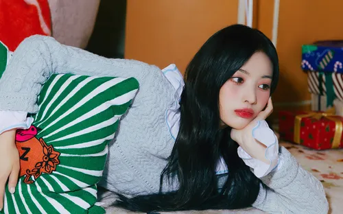 Vừa rời nhóm, mọi hình ảnh của Jinni đều "bay màu" khỏi NMIXX