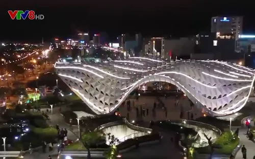 Người dân miền Trung - Tây Nguyên đón chào năm mới