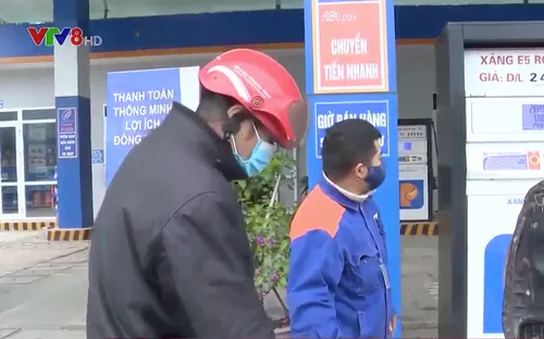 Có hay không việc doanh nghiệp găm hàng tạo khan hiếm xăng dầu ?