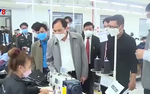 Khắc phục nguyên nhân công nhân ngừng việc tập thể