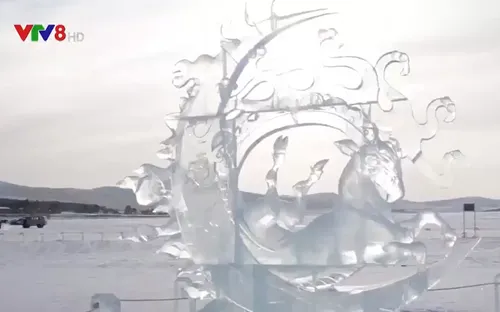 Lễ hội băng trên hồ Baikal của Nga