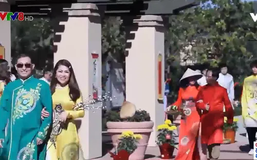 Tự hào nét đẹp văn hóa Việt ngày Tết