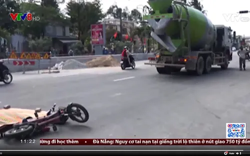 Bé gái 10 tuổi bị xe bồn cán tử vong trên đường đi học thêm