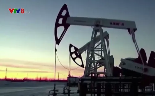 Kêu gọi các nước sản xuất dầu mỏ tăng sản lượng