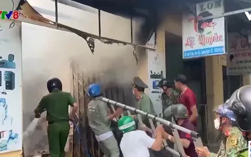 Cháy chợ vùng cao Quảng Ngãi