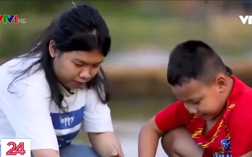 Chuyến hồi hương đặc biệt của hai đứa trẻ