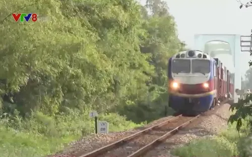 Đoàn tàu container chạy thẳng Đà Nẵng đi châu Âu